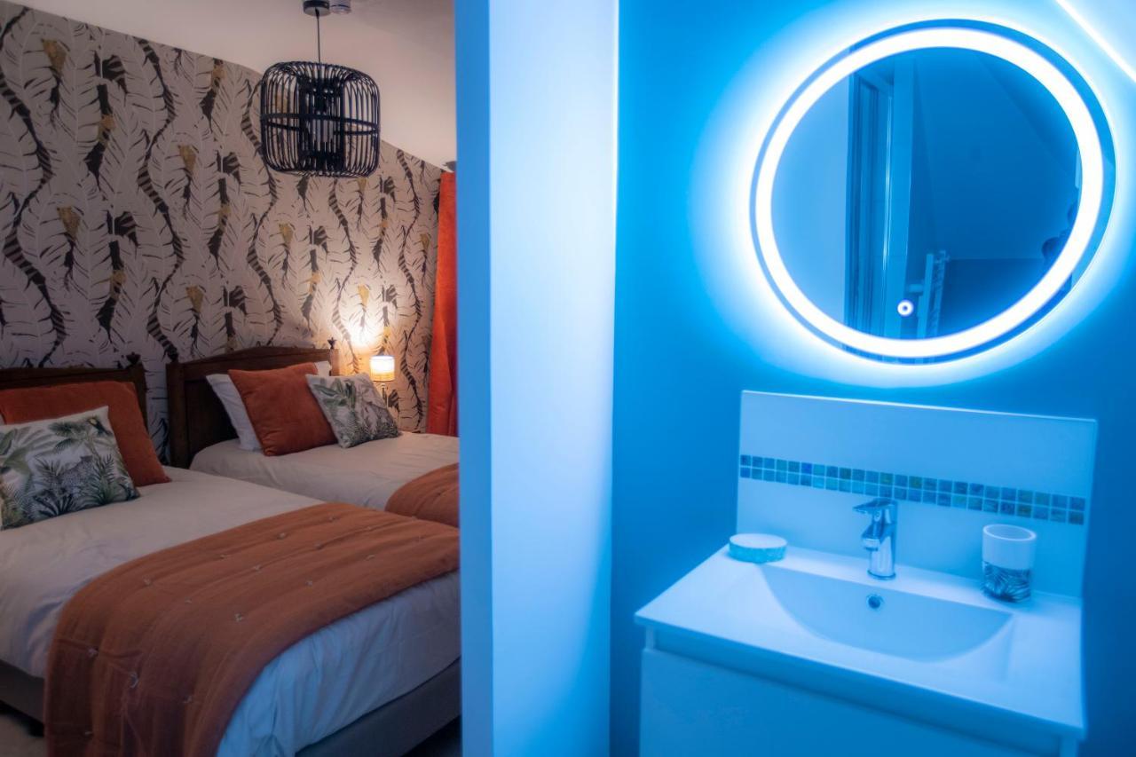 Chambre Jungle Dans Maison D'Hote "Le Petit Clouet"- Rochecorbon Exteriör bild